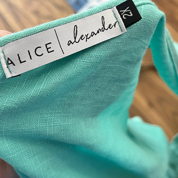 Alice Alexander Linen Wrap Top - Picture 5 of 7